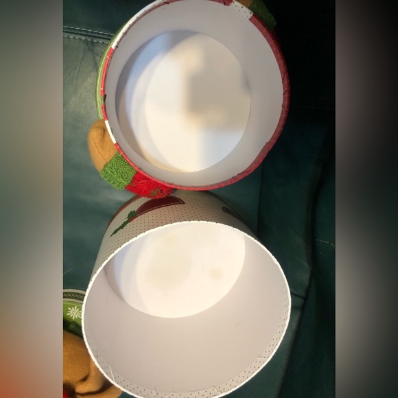 Christmas round Tiered gift box plush stuffed adorable mouse decor nut cracker’ - Picture 6 of 7